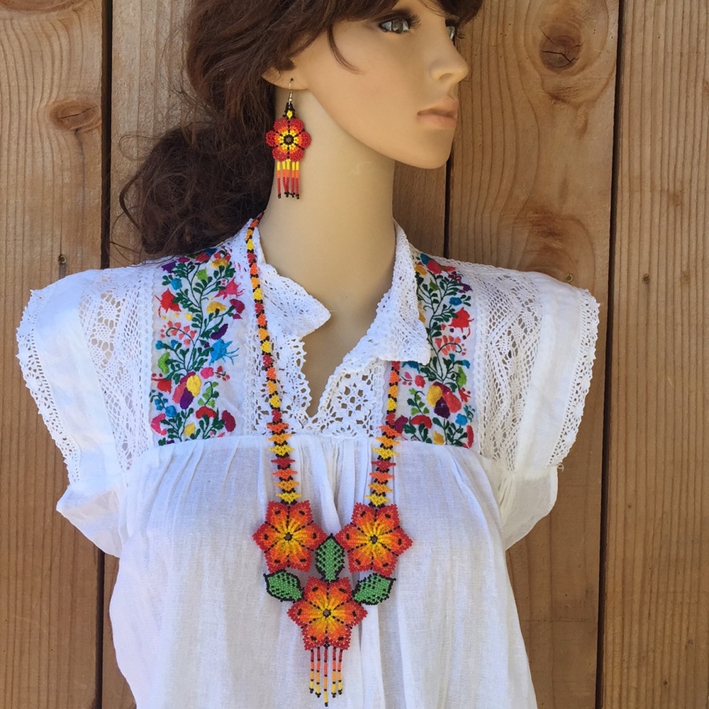 Mexican Huichol Hand beaded Necklace set